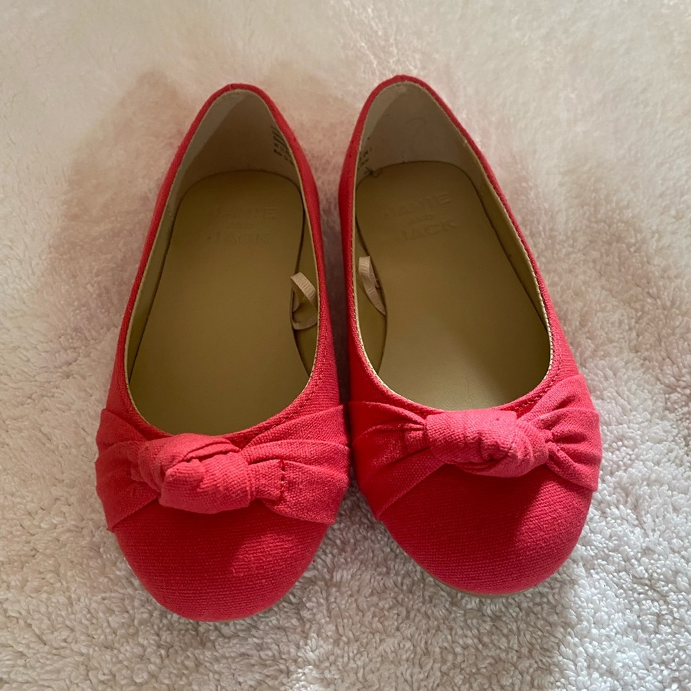 Super cute Janie and jack coral shoes